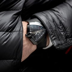 HAMILTON VENTURA XXL BRIGHT Quartz | 52mm x 47,6mm | H24604330